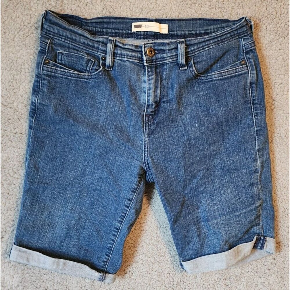 Levi's Women's Mid Rise Bermuda Denim Jean Shorts Medium Wash Size 10‎ (30x10)